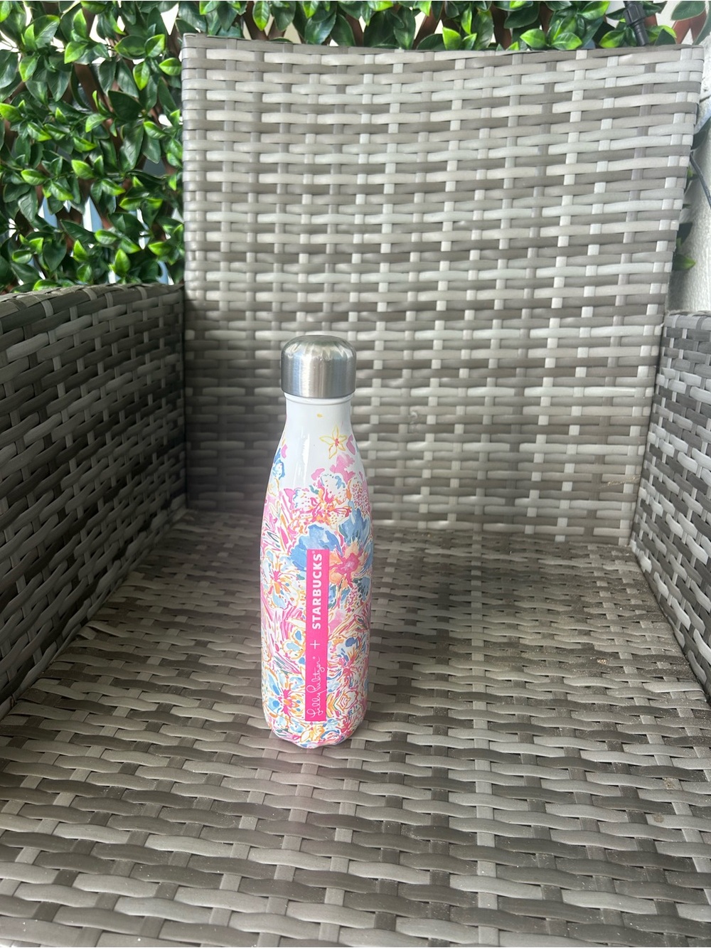 Lillypulitzer Starbucks White Bottle with Pink and Blue Floral Accents